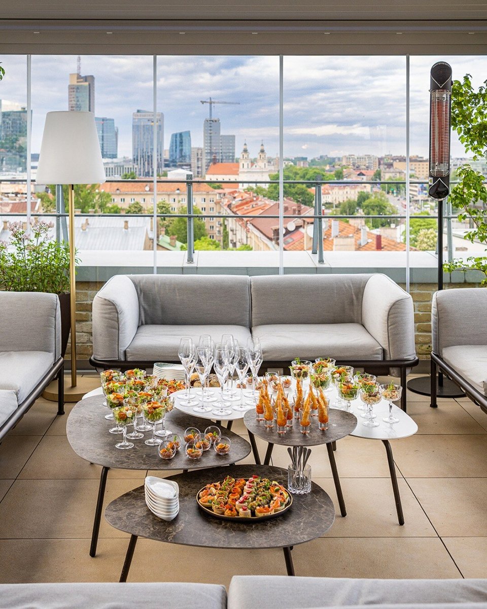 Neringa Rooftop Bar - rooftop bar in historic hotel Vilnius