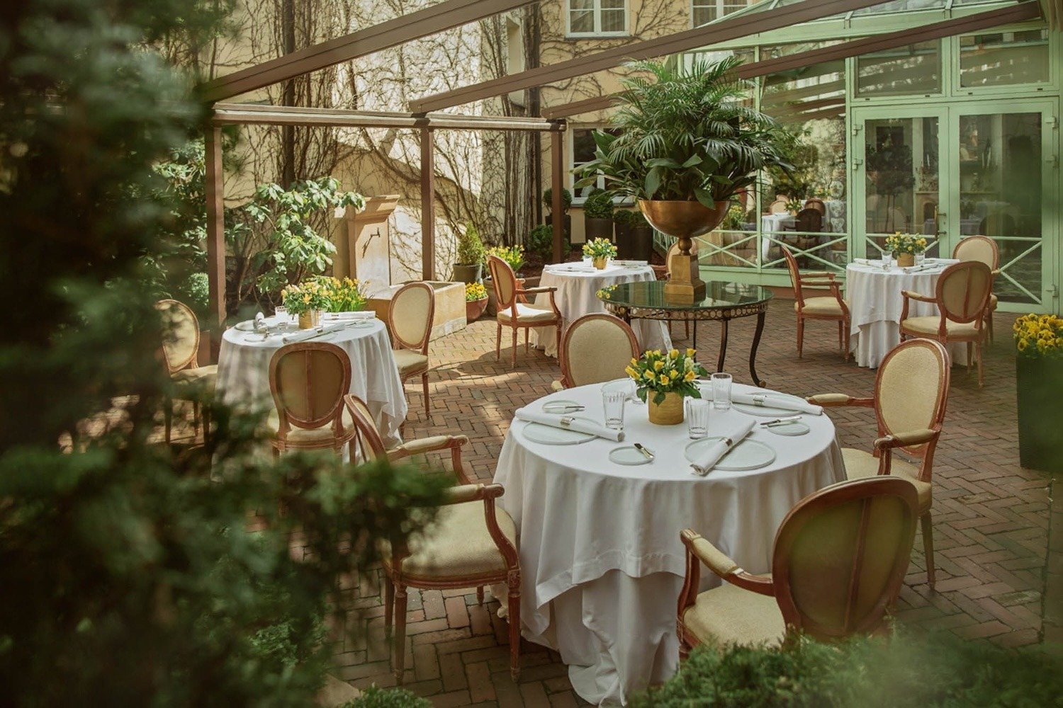 Stikliai - Vilnius restaurant with courtyard terrace